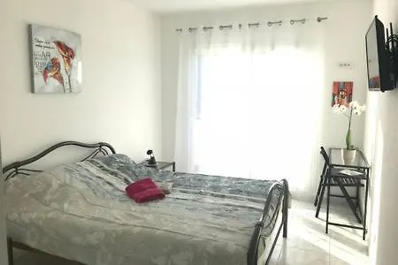 게스트하우스 Des Oliviers